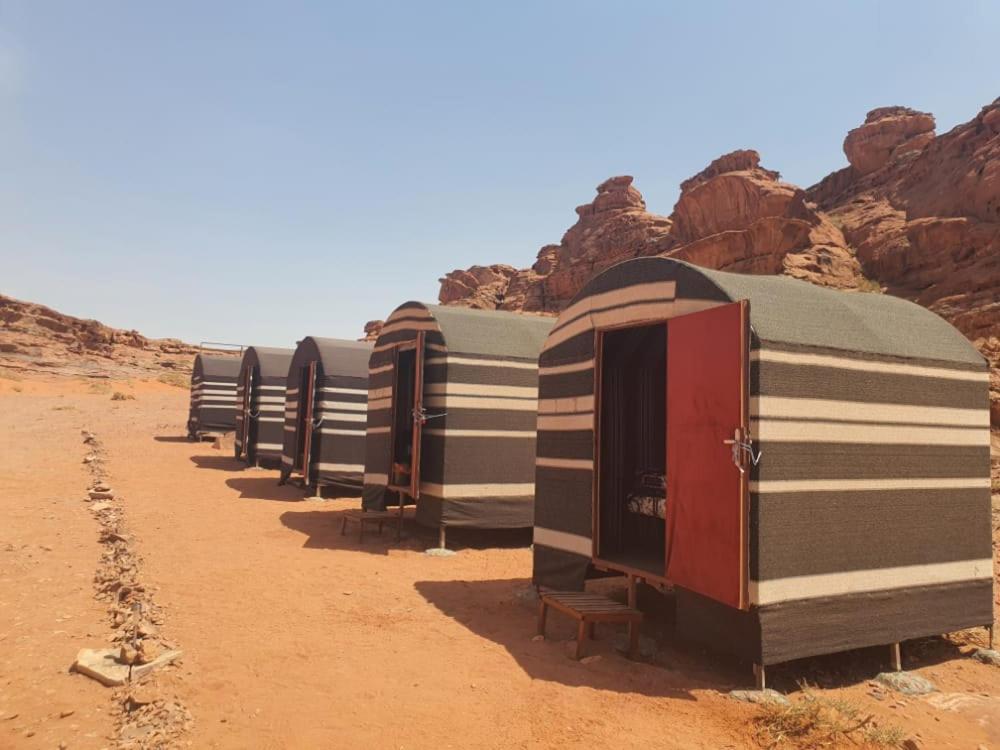 Hotel Bedouin Family Camp Wadi Rum Exterior foto